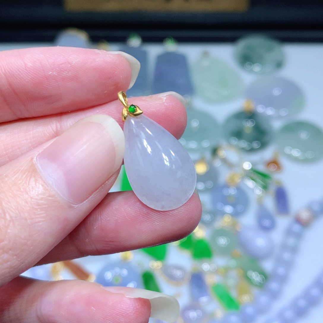 翡翠吊坠(不含链)18K金镶嵌