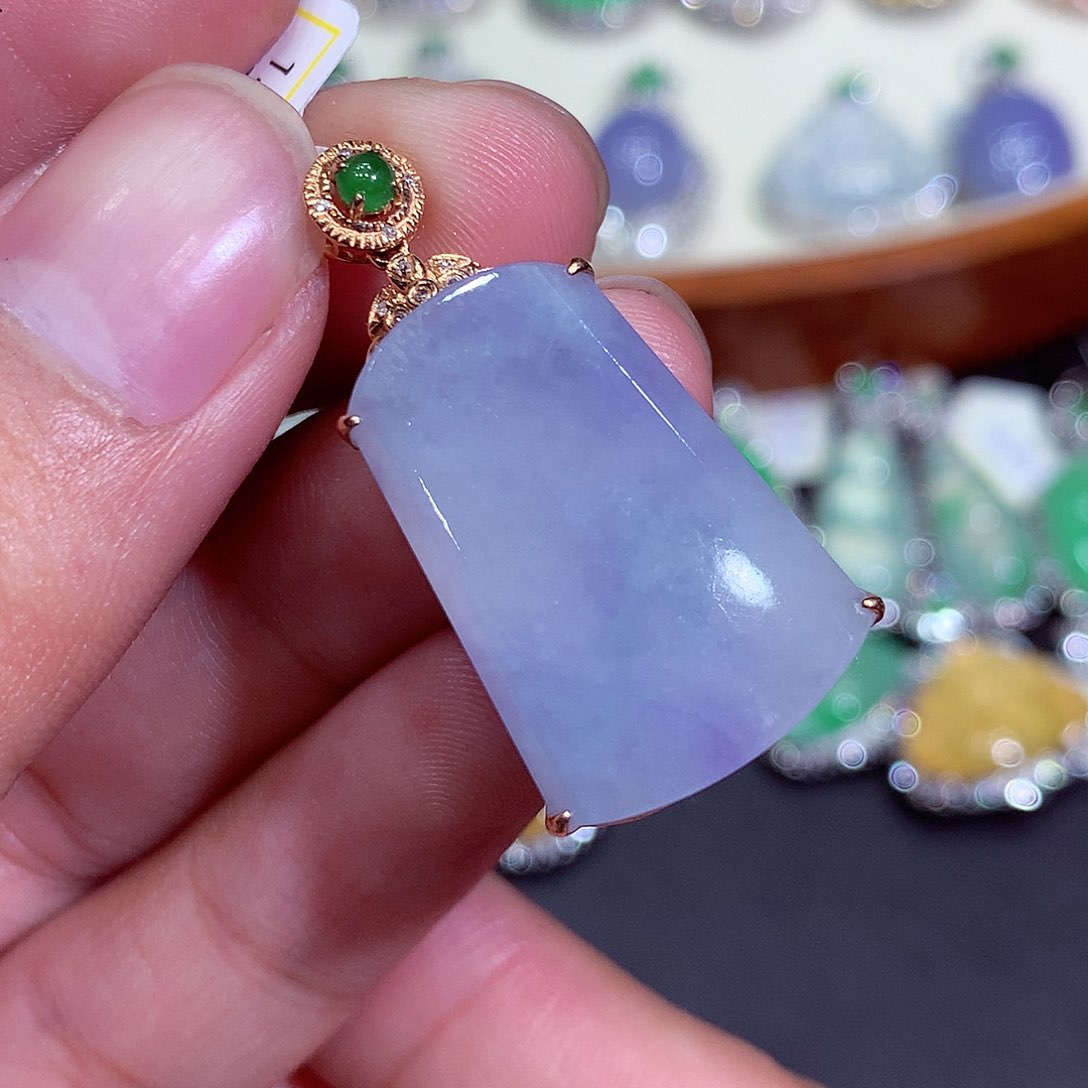 翡翠吊坠(不含链)18K金镶嵌