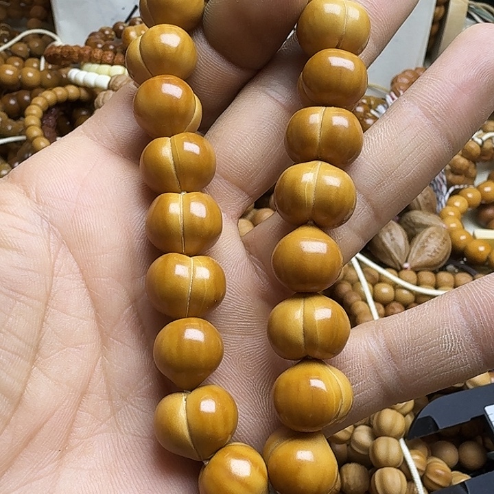 简****手串猴头核桃微瑕屁桃