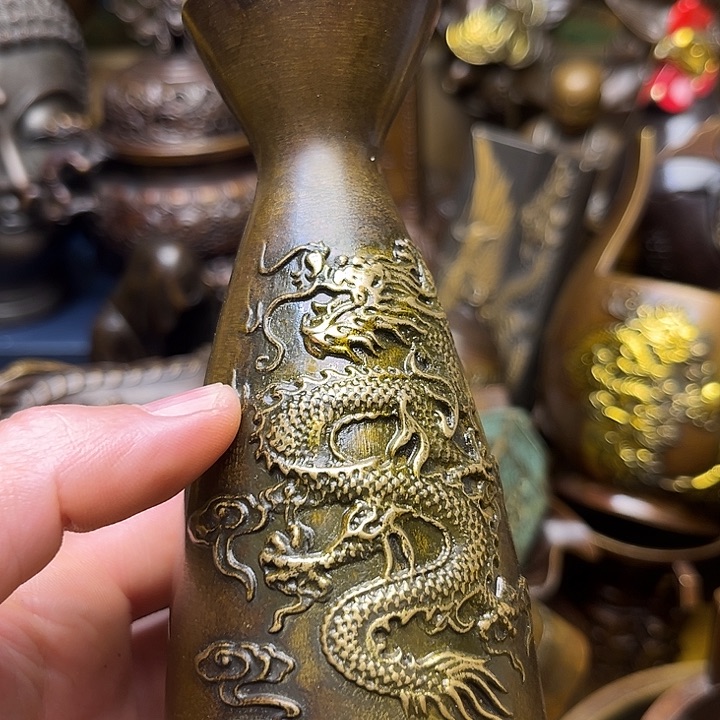 精美铜器批发档口