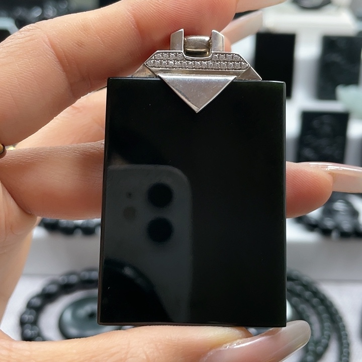 【闪购商品】和田玉（青玉）颈饰未镶嵌凌*