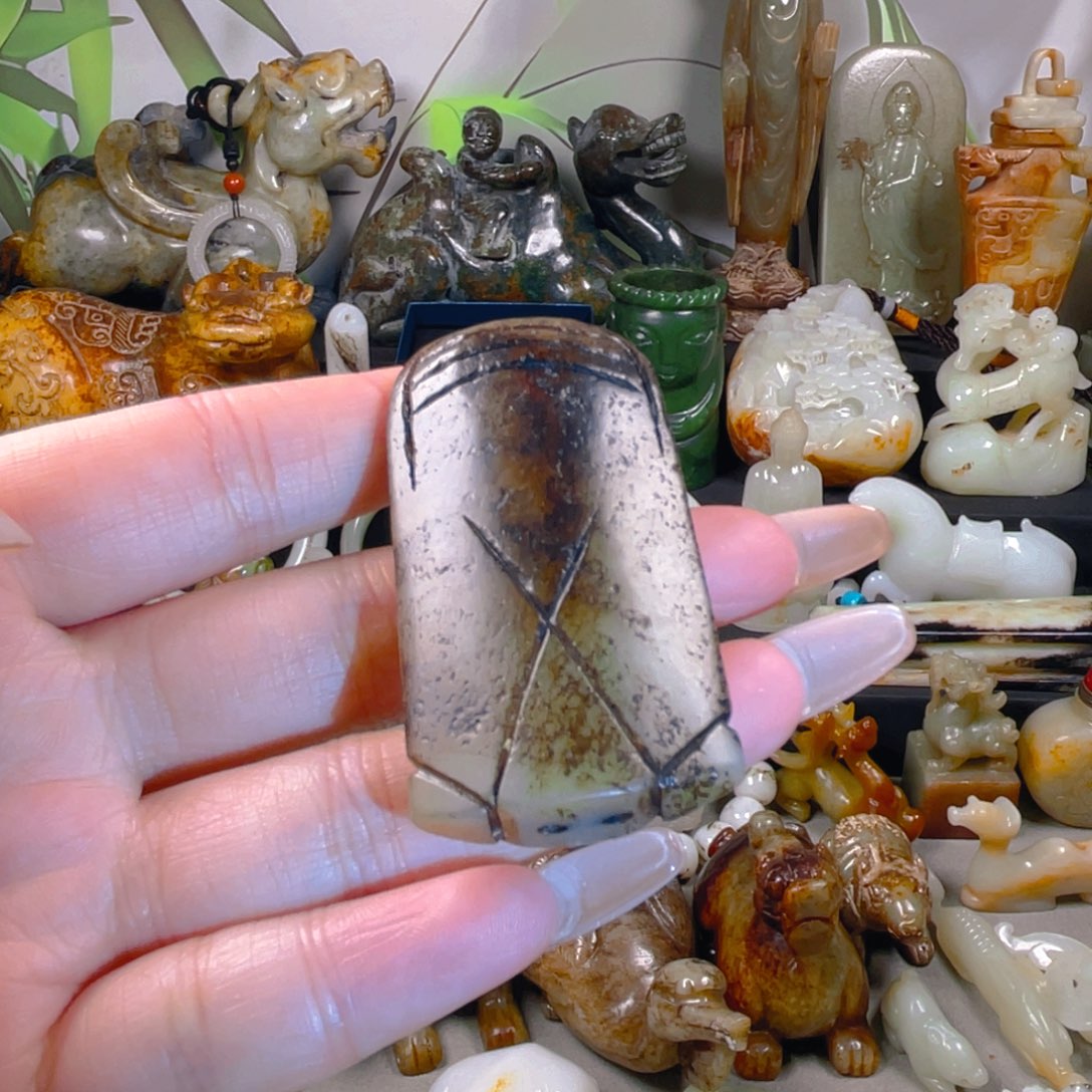 和田玉挂件未镶嵌7