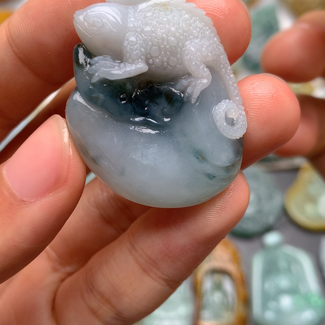 定制翡翠未镶嵌翡翠