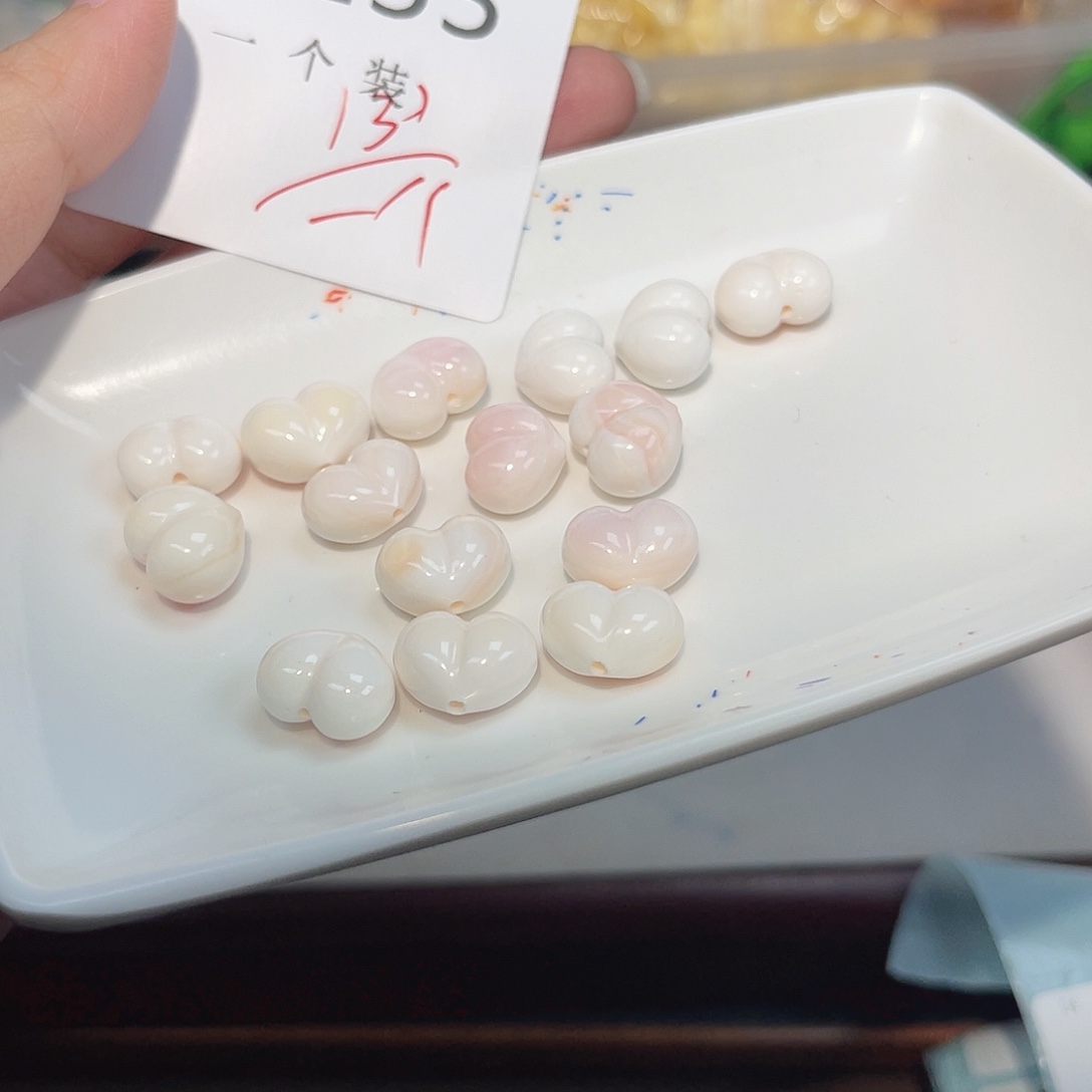 水晶珠宝半成品未镶嵌155 。        