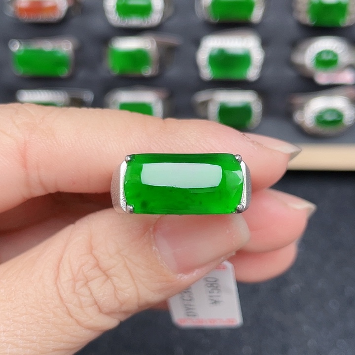 翡翠戒指银S925镶嵌没有运费险编号3002