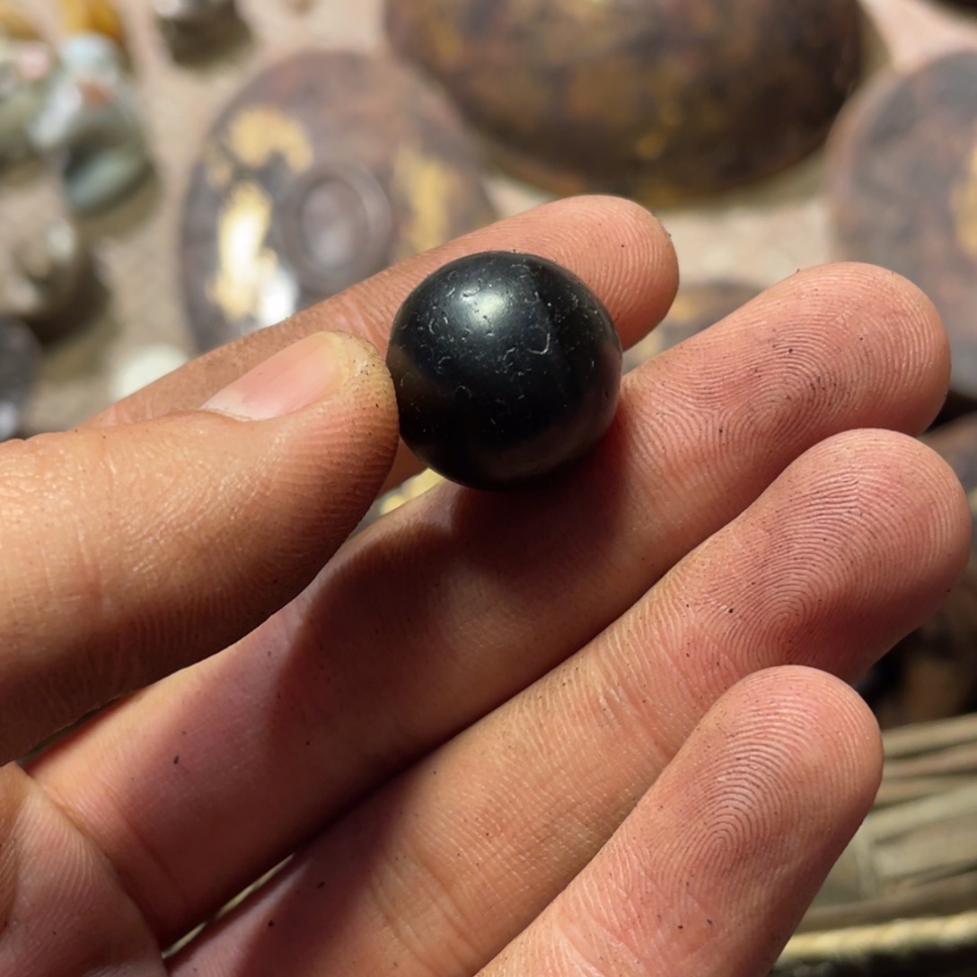 玛瑙/玉髓颈饰合金