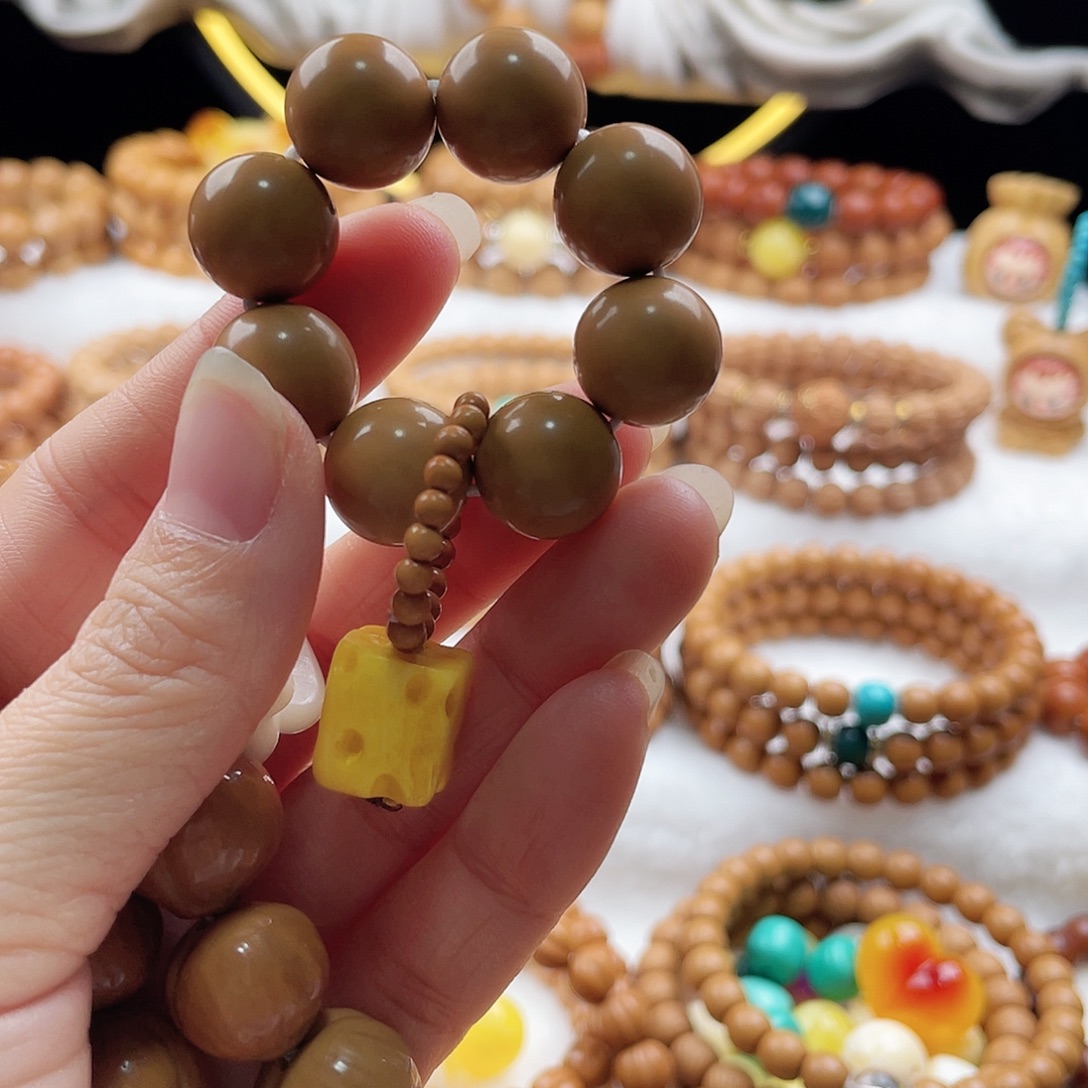 猴头核桃吊坠手串