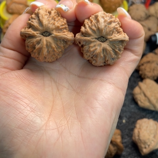 文玩核桃吊坠4三清山