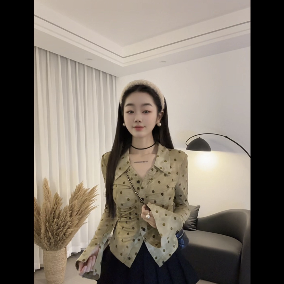 纯欲修身收腰显瘦加绒气质打底上衣翻领植绒波点网沙弹力长袖衬衫
