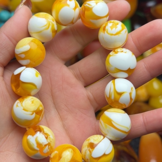 琥珀手串未镶嵌蜜蜡