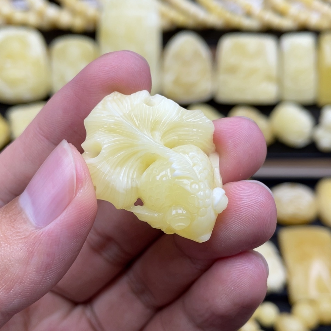 裸石琥珀未镶嵌琥珀蜜蜡