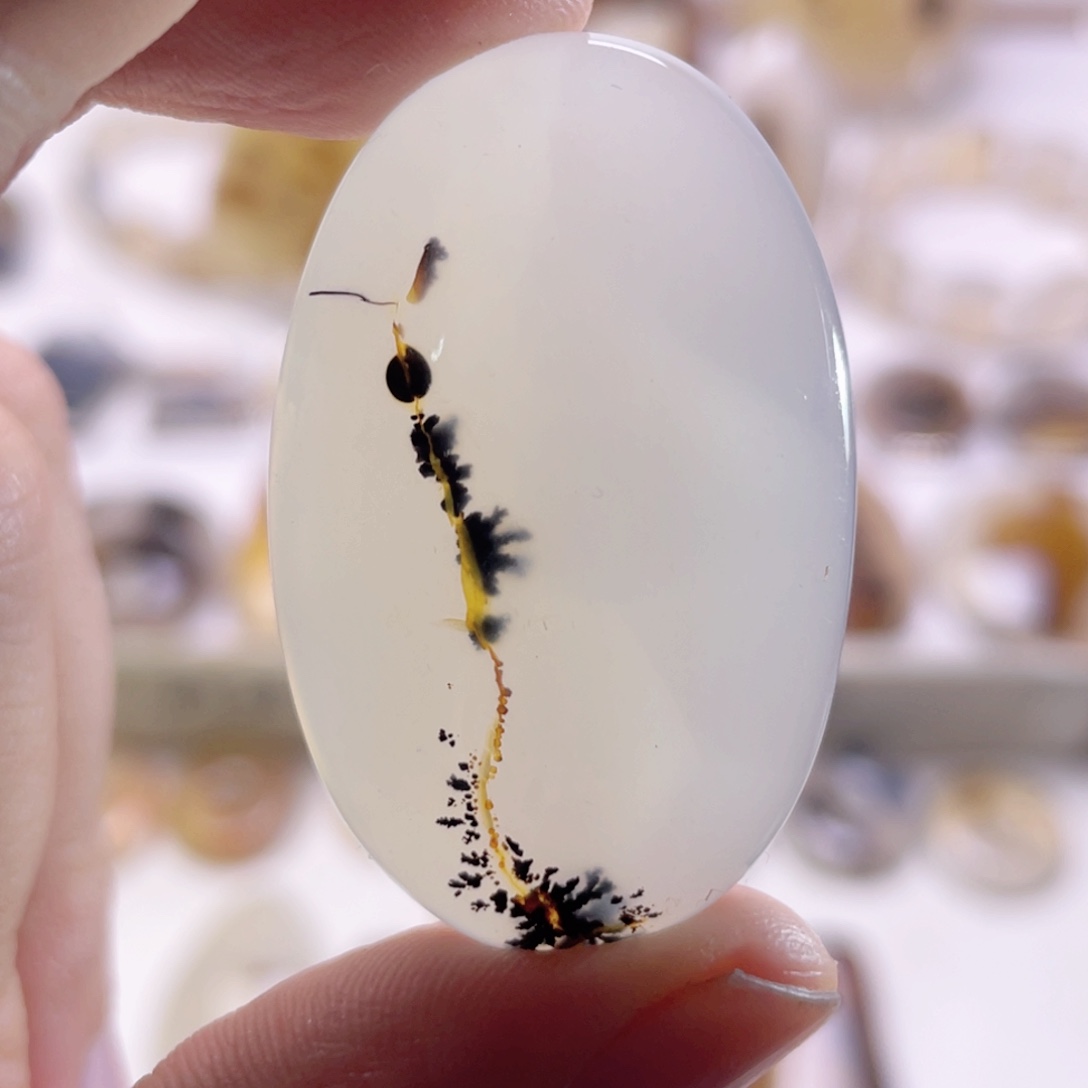 玛瑙/玉髓未镶嵌珠宝奇石