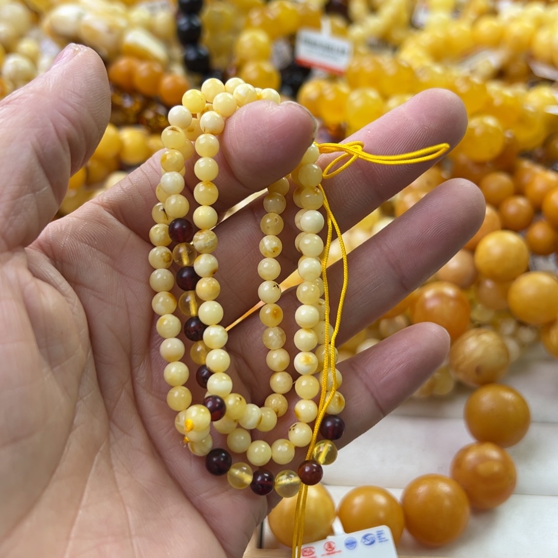 琥珀珠宝奇石未镶嵌