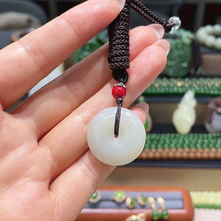 和田玉未镶嵌戒指