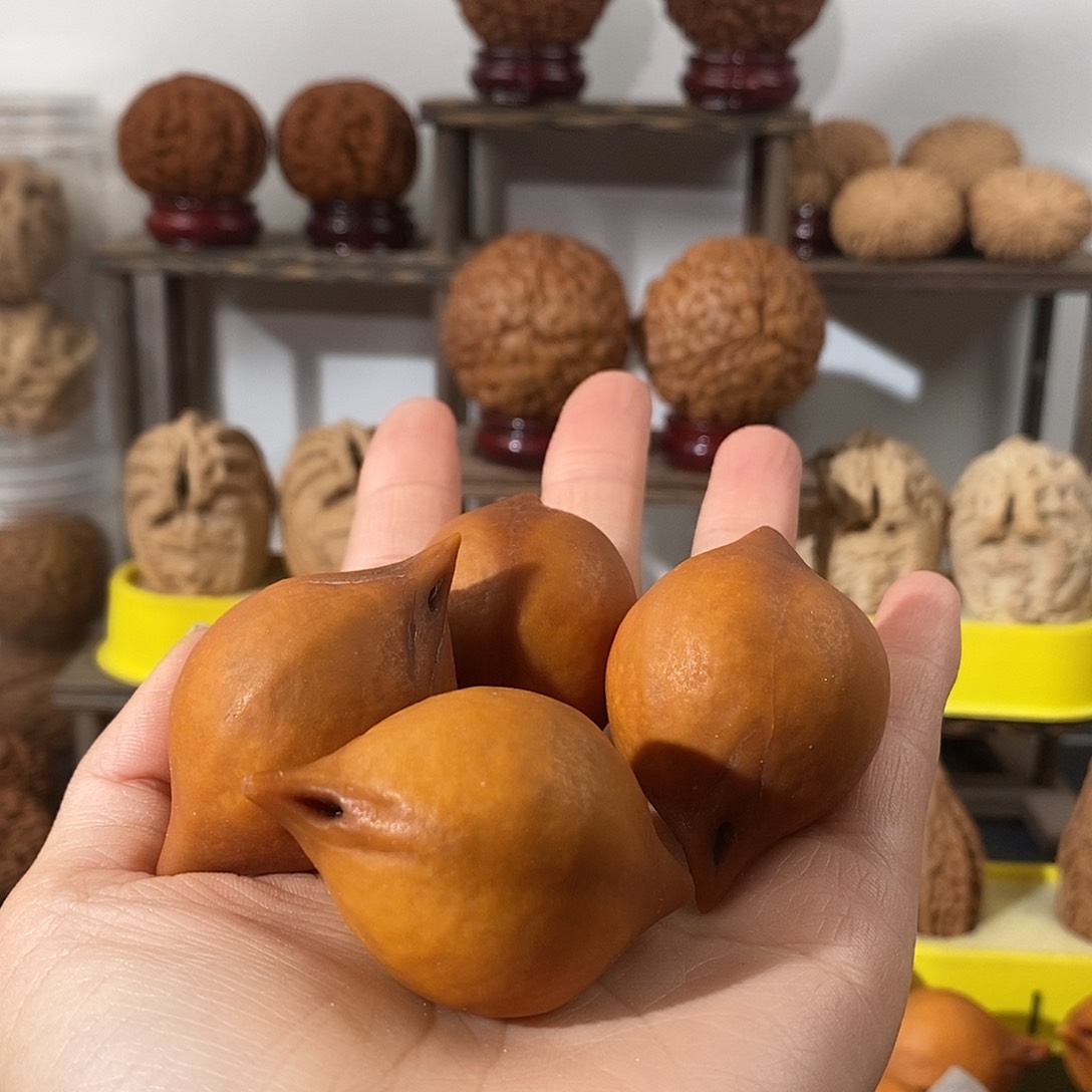 吊坠文玩核桃灰***火橄榄瑕不退不换不接受中差评4颗