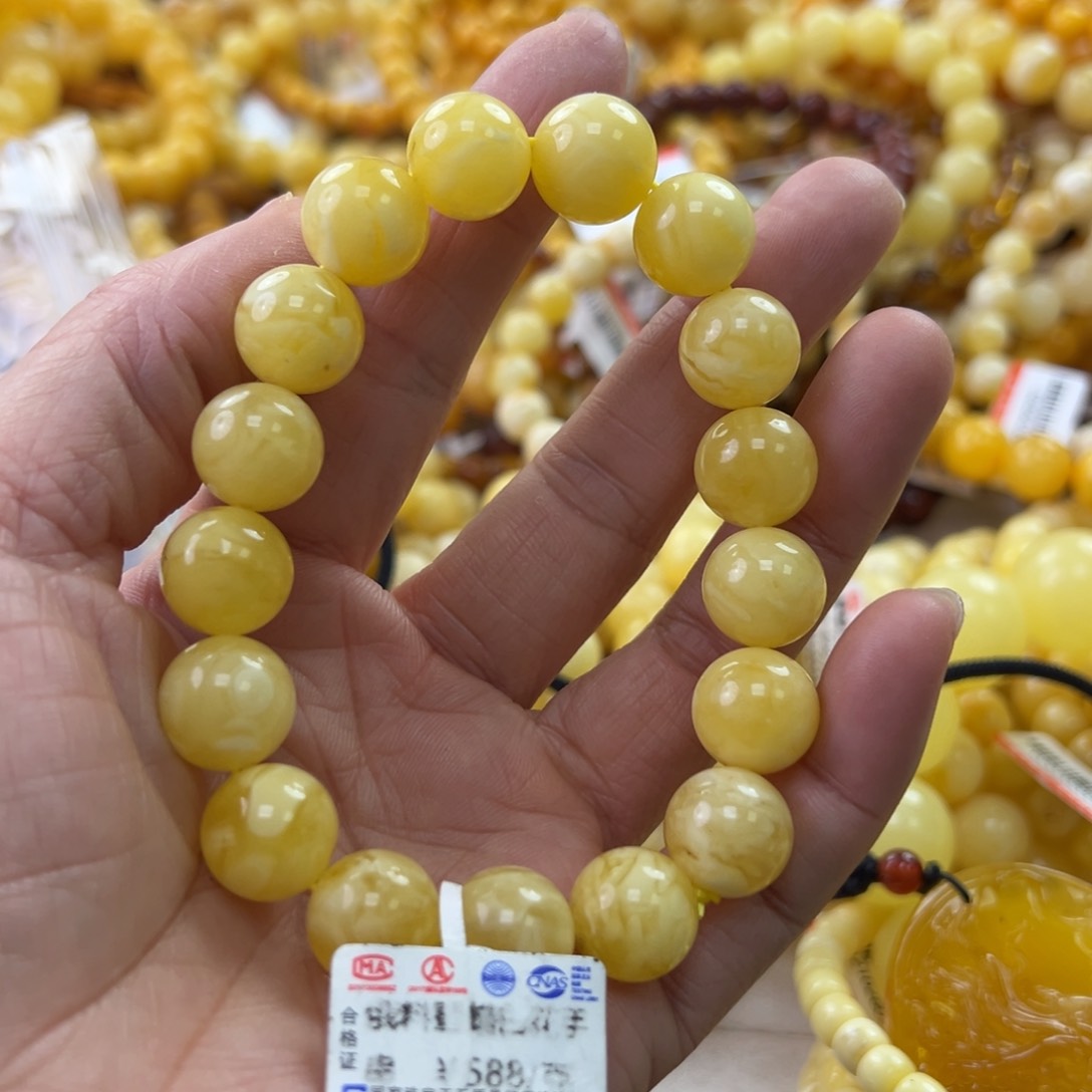 琥珀珠宝奇石未镶嵌