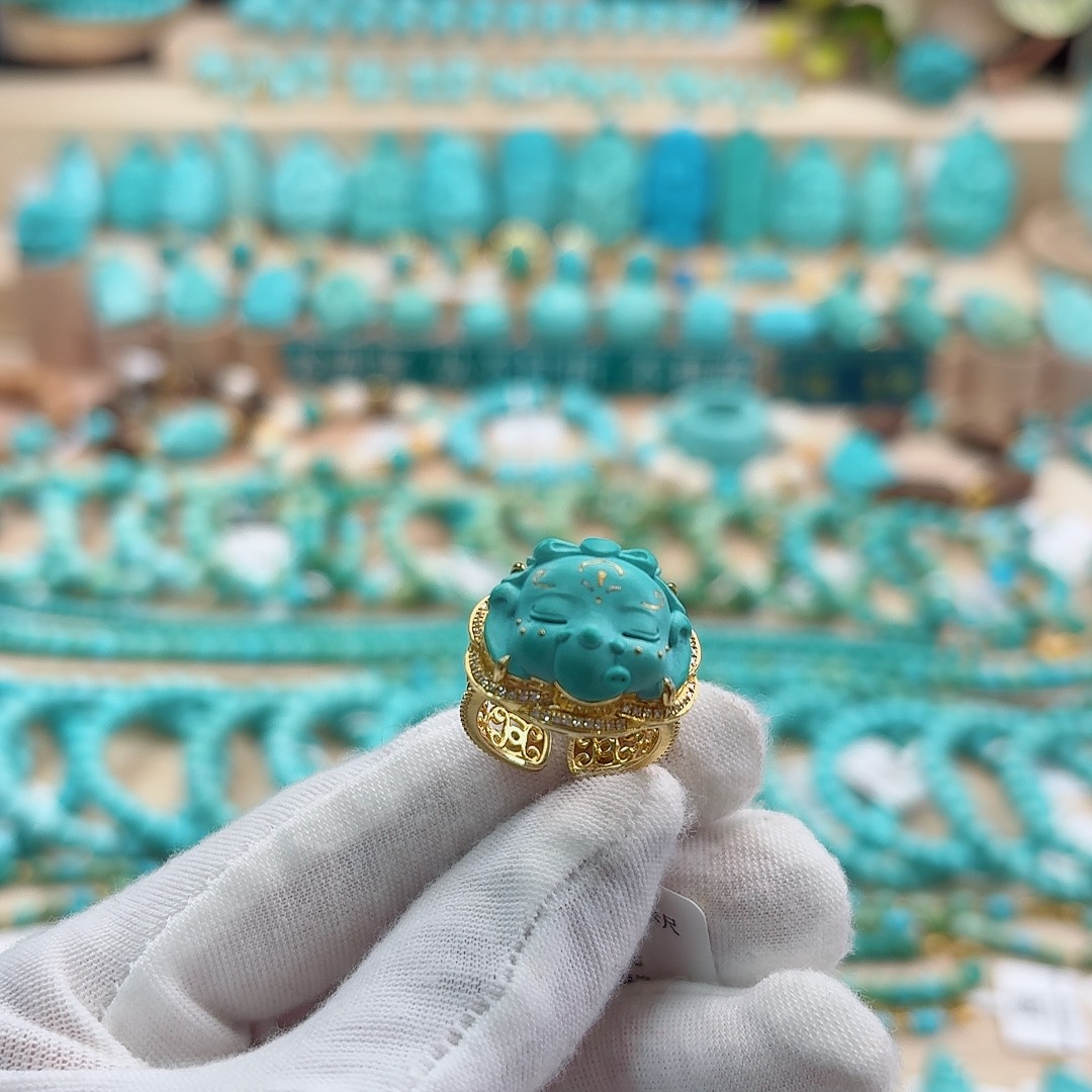 绿松石18K金镶嵌珠宝奇石