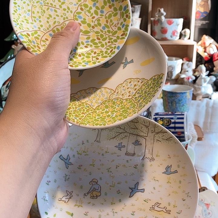 三个一起蛋糕碟二个小碟子