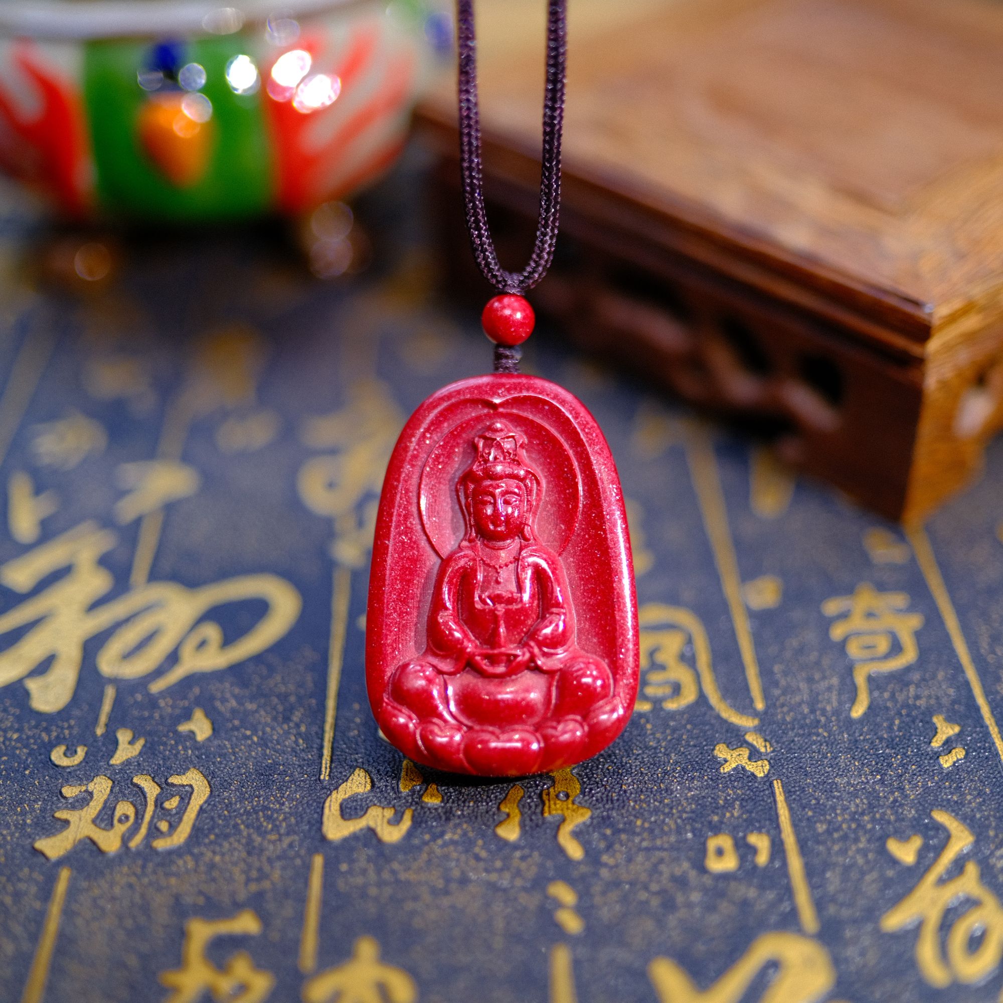 含辰砂工艺品【天然朱砂晶体颗粒】红晶砂正装观音吊坠