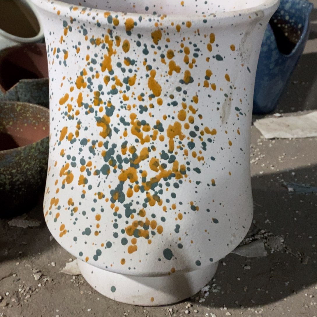 红陶瑕疵20-30一个