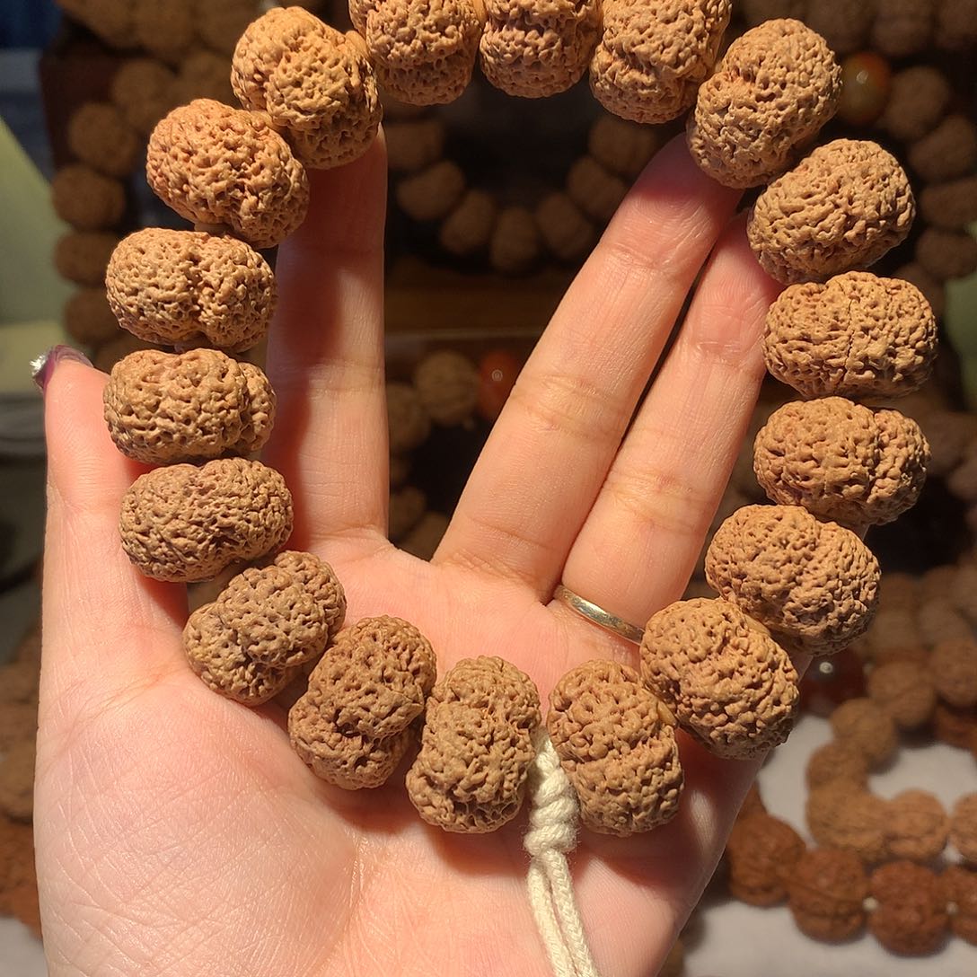 想***！金刚菩提手串22。       