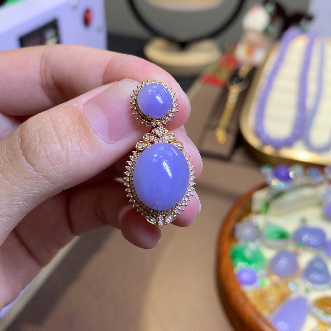 翡翠18K金镶嵌颈饰翡翠