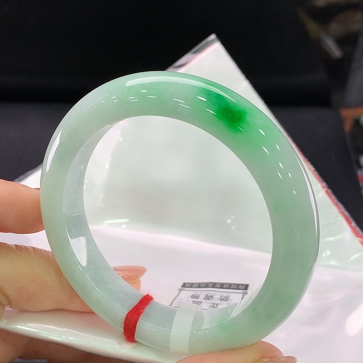 翡翠手镯未镶嵌正圈57