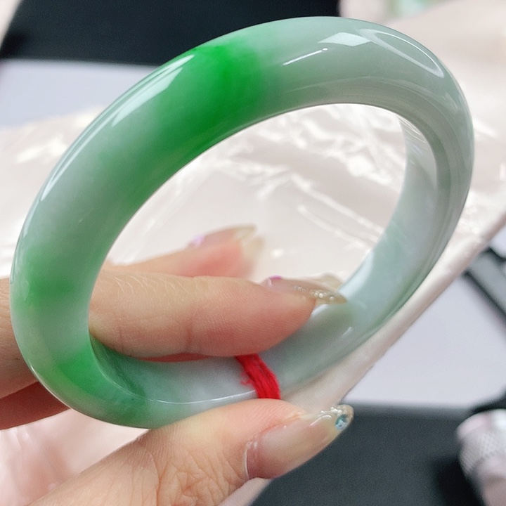 未镶嵌手镯翡翠，354