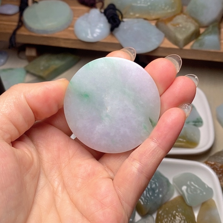 翡翠未镶嵌颈饰天然