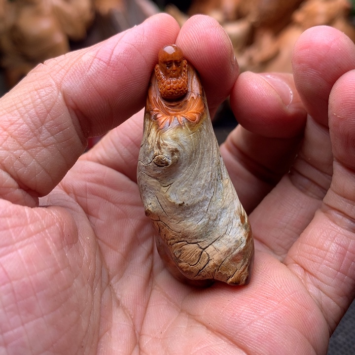 柏木（崖柏）崖柏陈化料手把件