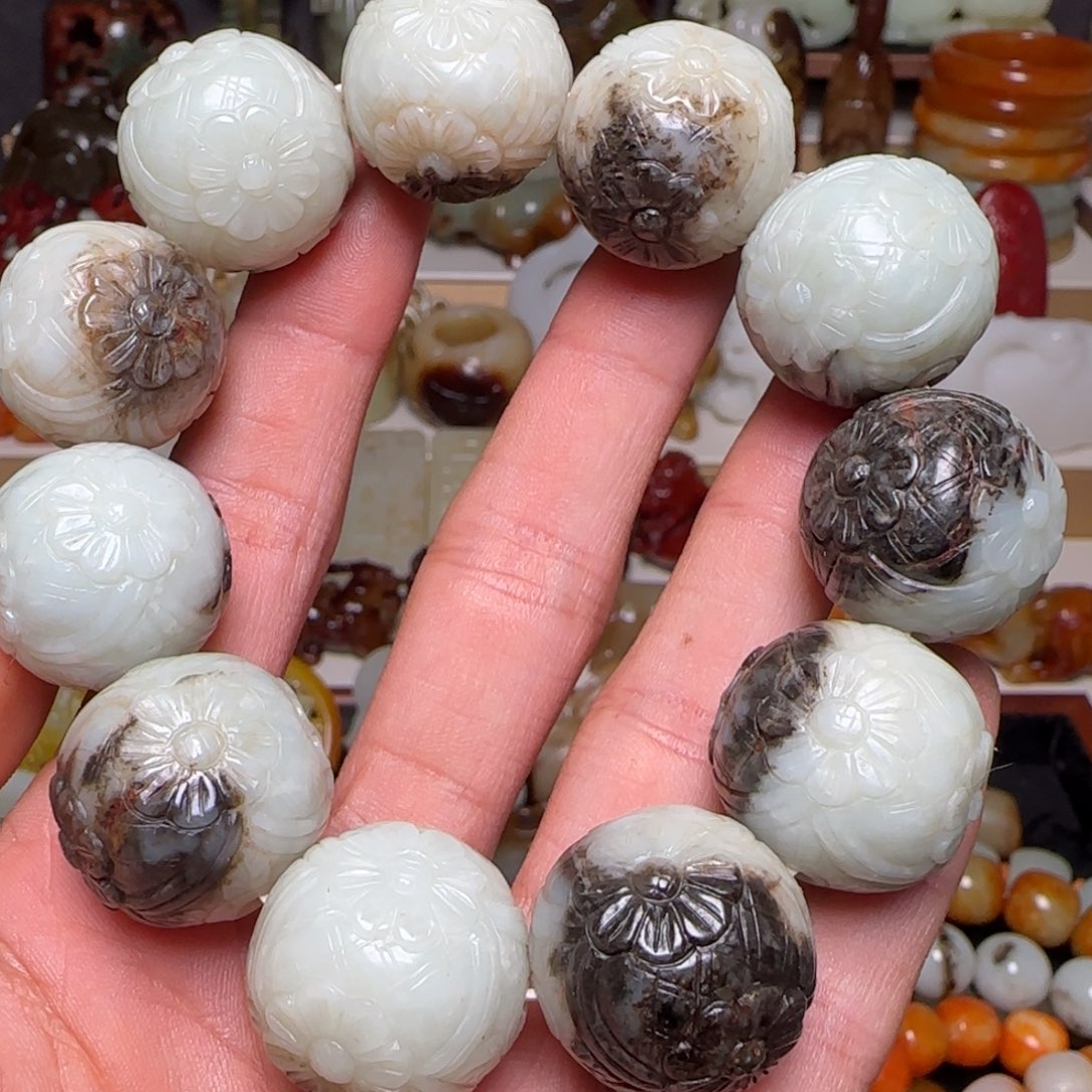 火***锋和田玉未镶嵌颈饰