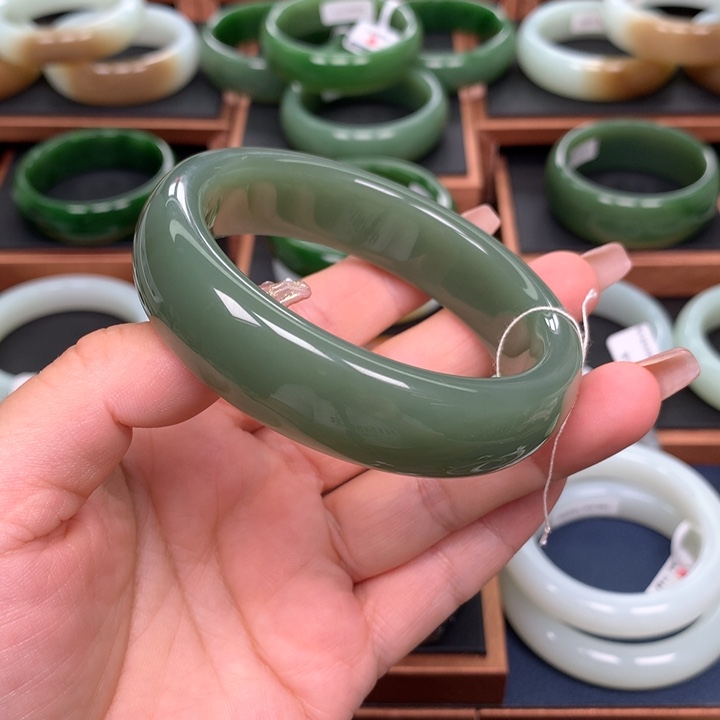 和田玉（碧玉）6263圈口未镶嵌天*