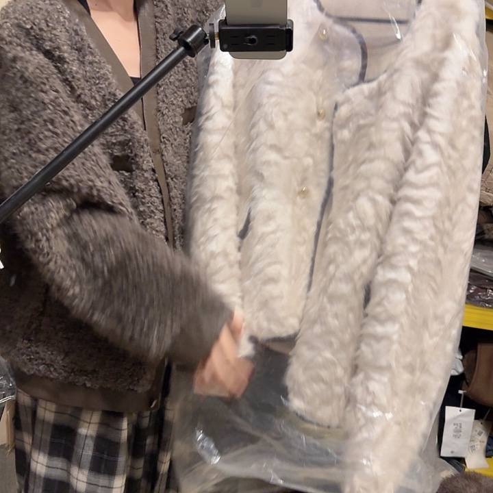 全新无暇白色皮毛一体xl
