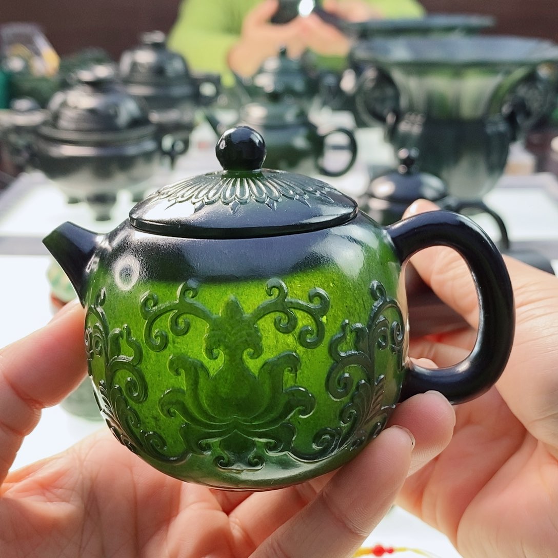 和田玉（青玉）摆件未镶嵌微瑕