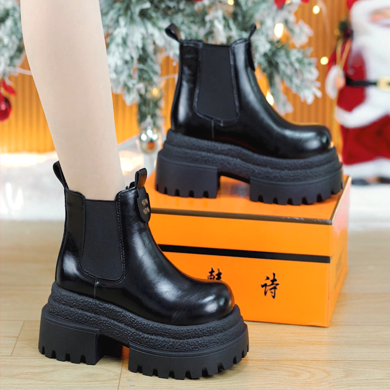  9cm切尔西复古厚底短靴女2025冬季新款百搭小个子增高休闲马丁靴