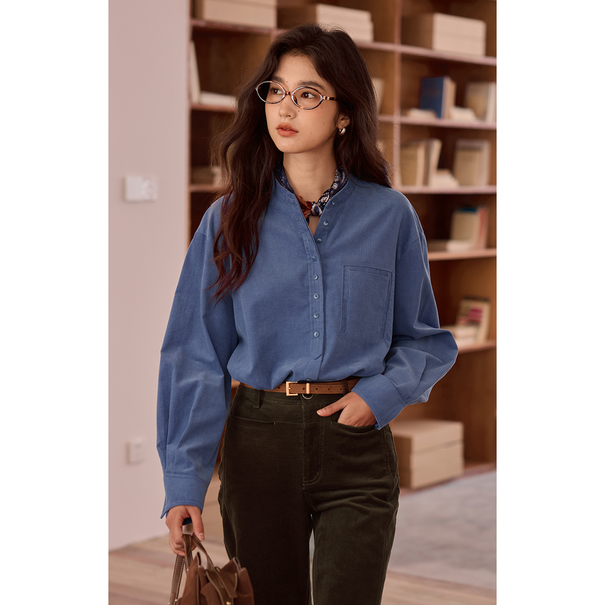 solighter 法式复古立领灯芯绒长袖衬衫女5I0920C13X1