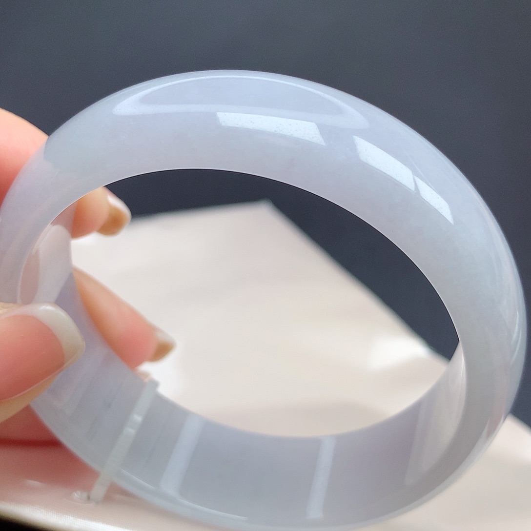 翡翠手镯未镶嵌08n n n n n n n n m