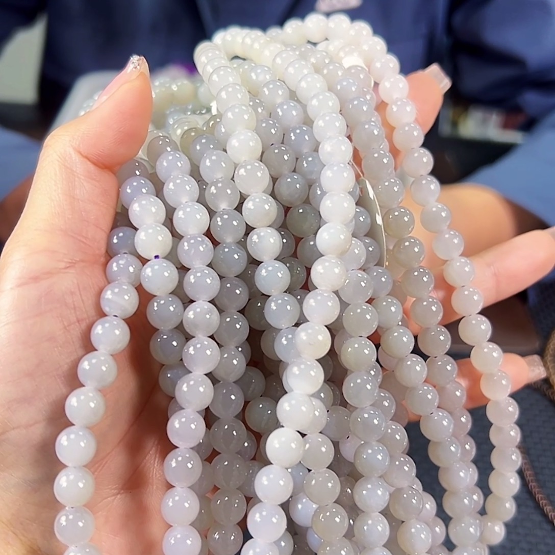 和田玉未镶嵌颈饰卡8发其一