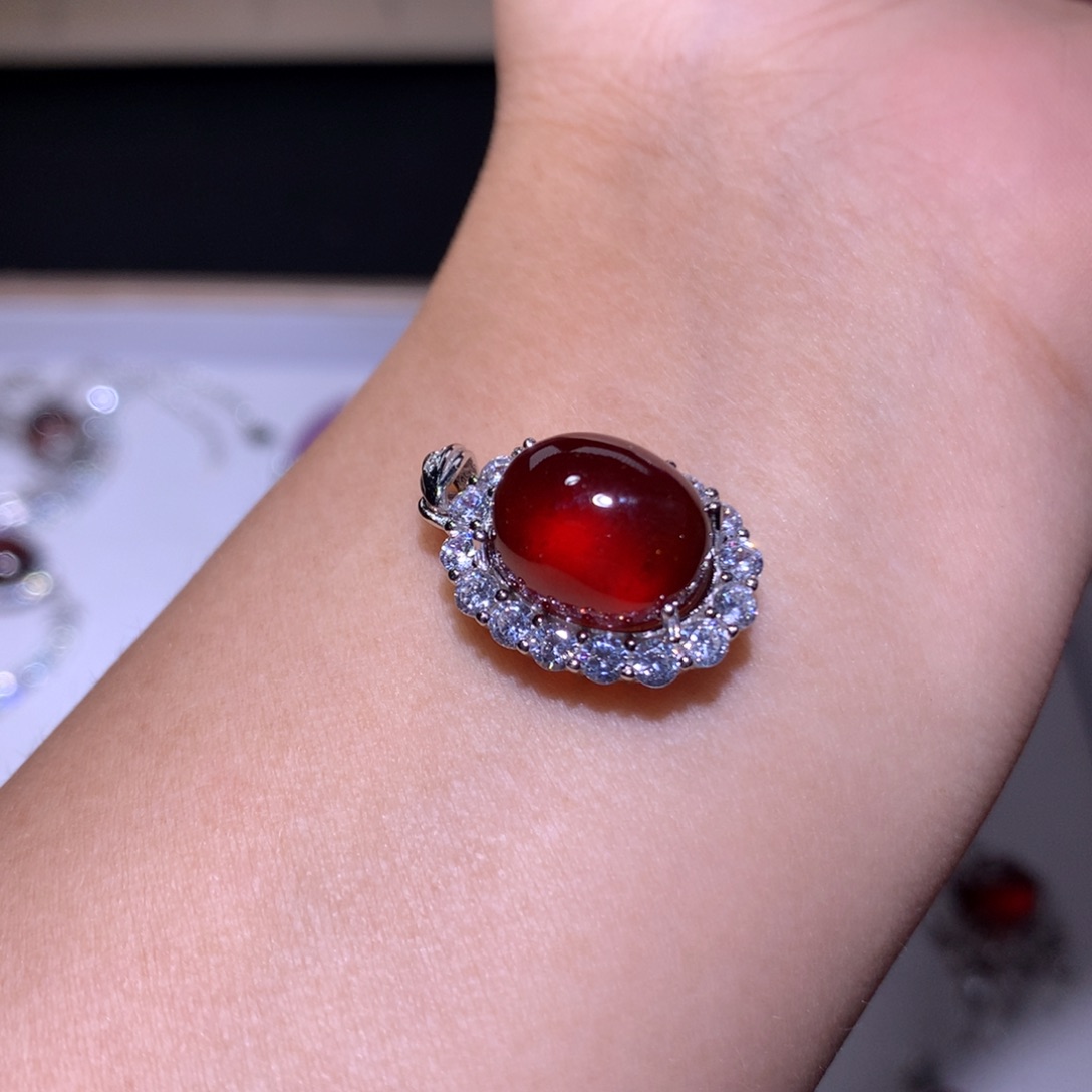 【闪购商品】水晶戒指银S925镶嵌w*戒指