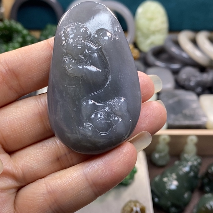 和田玉颈饰未镶嵌