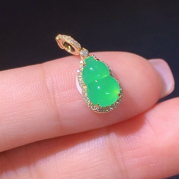 翡翠18K金镶嵌吊坠(不含链)