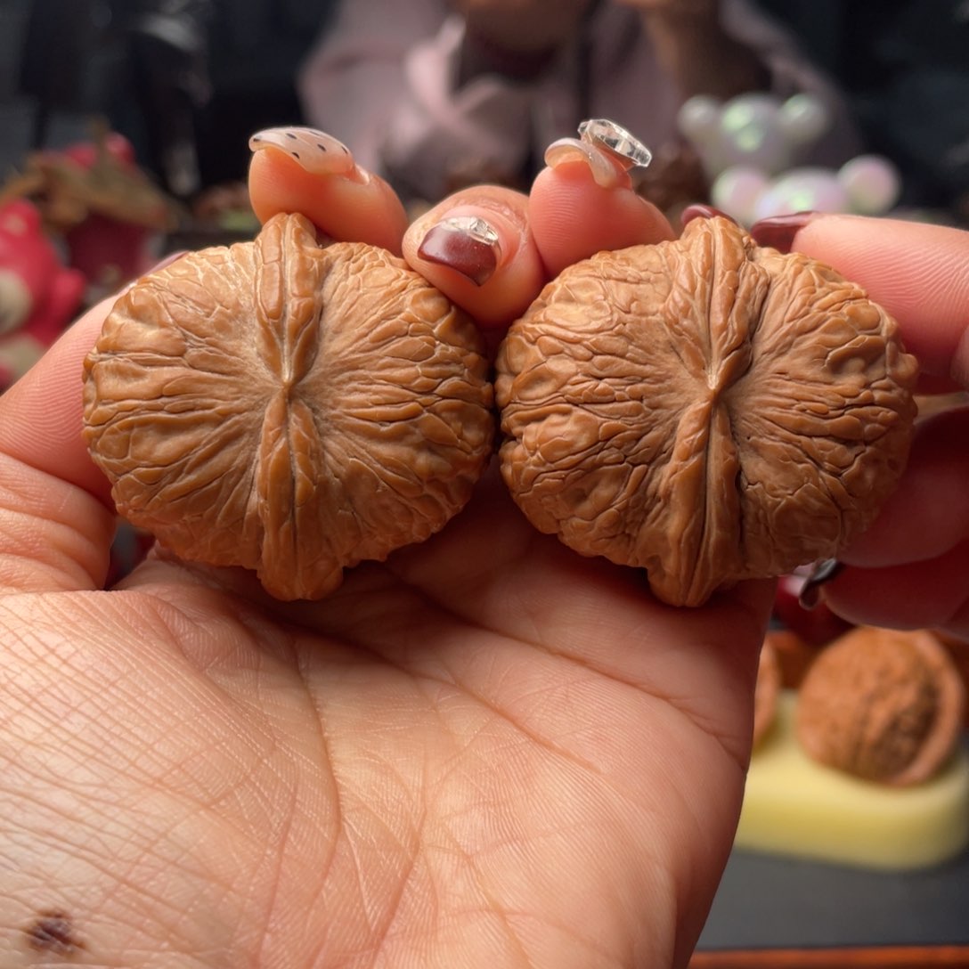 【闪购商品】文玩核桃把件元宝44