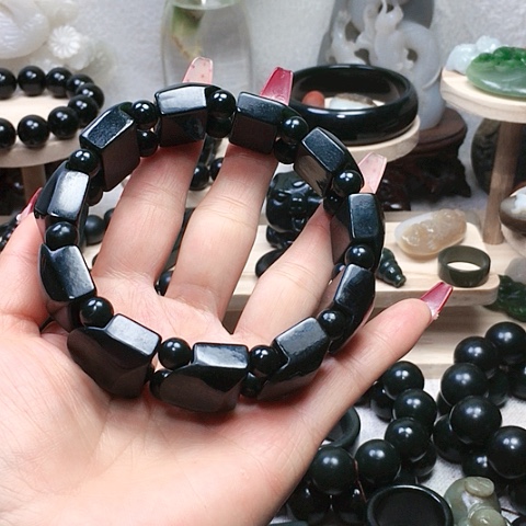 未镶嵌手串和田玉