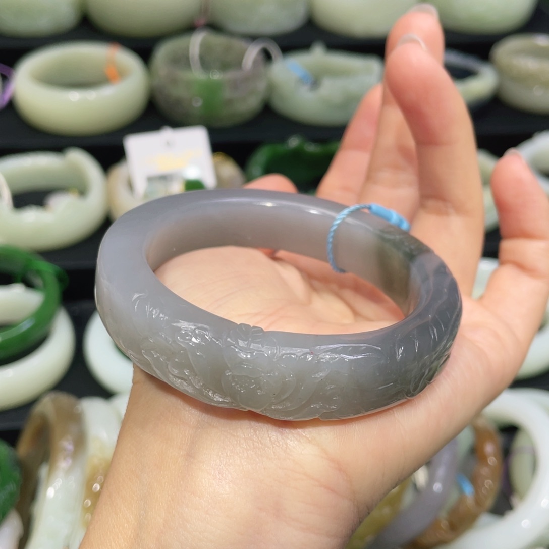 未镶嵌手镯和田玉93