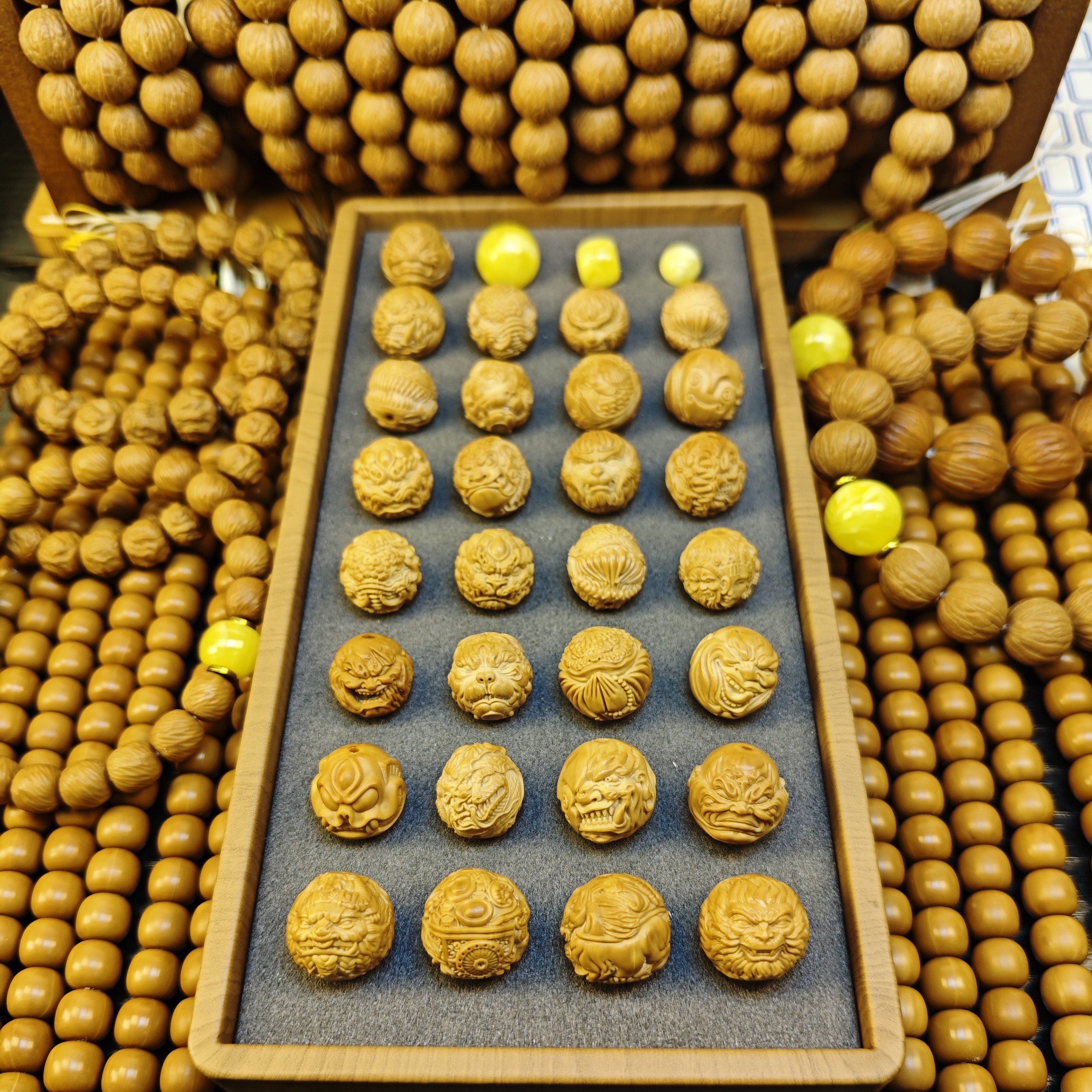 直播间挑选一颗猴头雕刻文玩全品文玩猴头