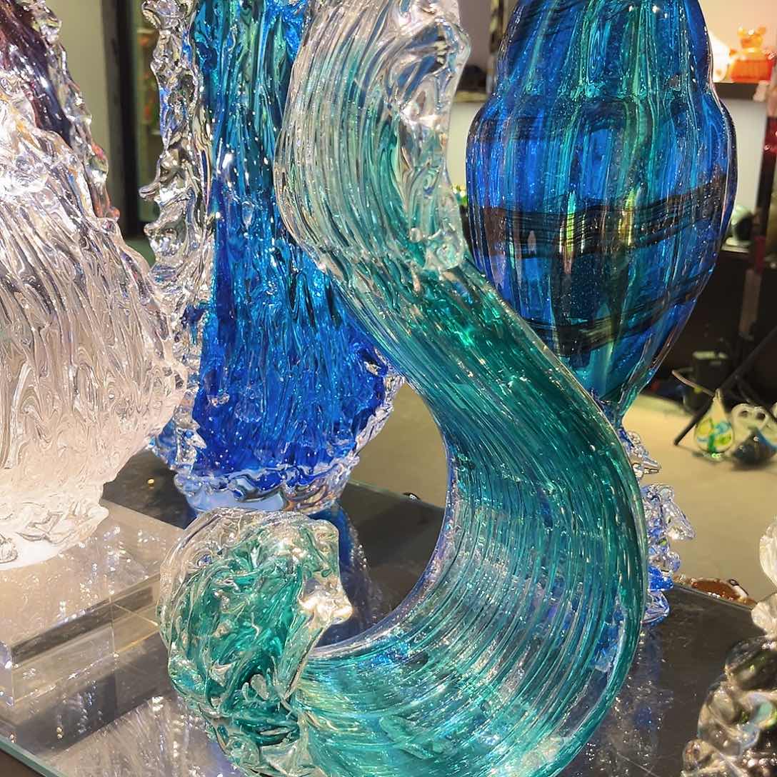 茶盏琉璃的颜色也是