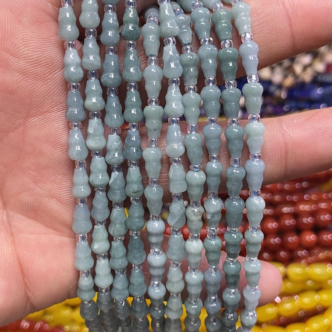 玛瑙/玉髓未镶嵌珠宝半成品翡翠葫芦一条