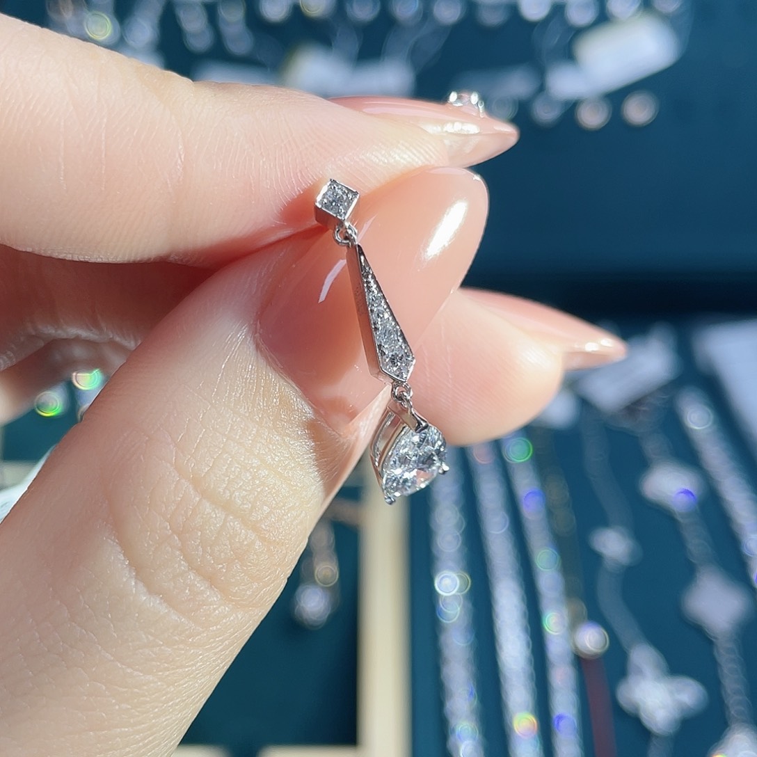 实验室培育钻石铂Pt950镶嵌格家双水滴钻石耳坠