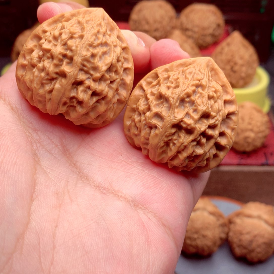 文玩核桃把件卢*人金牛38尺寸/16号