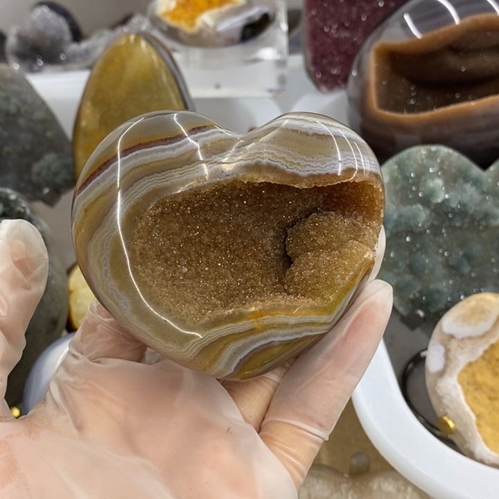 珠宝半成品未镶嵌紫晶